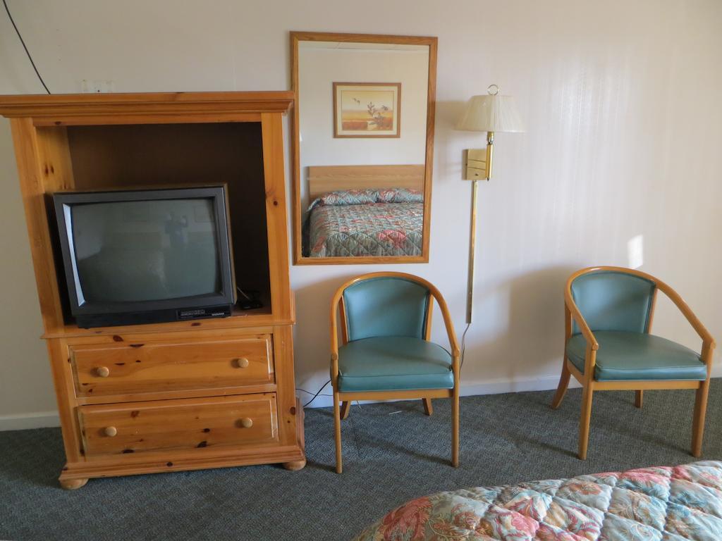 Pine Crest Motor Lodge Holly Springs ภายนอก รูปภาพ