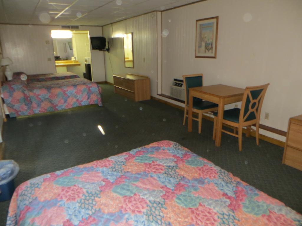 Pine Crest Motor Lodge Holly Springs ห้อง รูปภาพ